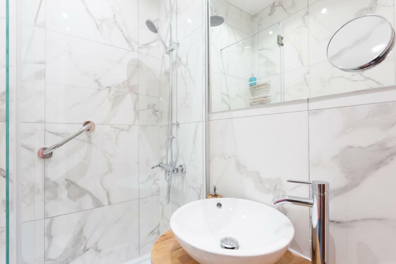 Rossio Vintage Two-Bedroom Apartment - By Lu Holidays Lisbona Esterno foto